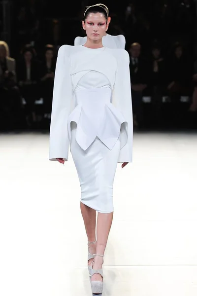 Look 7